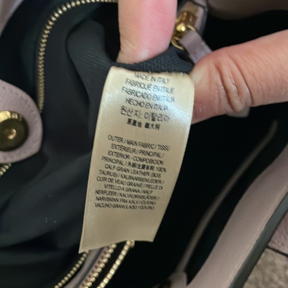 100% authentic Burberry Banner Bag in the shade orchid - Picture 7 of 15